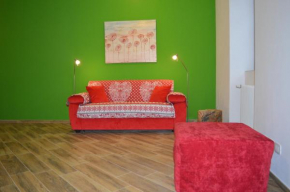 Parravicini Red Flower apartment Tirano